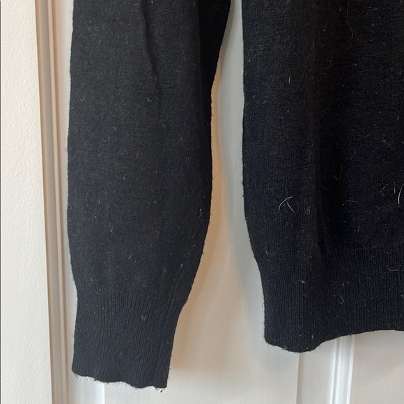 J. Crew Gray and Black Crew Neck Wool Blend Sweater with Bow Pattern - Size S - Picture 12 of 16